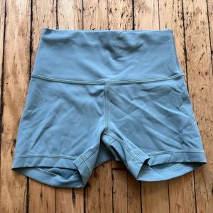 NWOT Lululemon Wunder Train High-Rise Short 4" in Misty Glade size 6